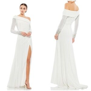 MAC DUGGAL BEADED CUFF DROP SHOULDER FAUX WRAP GOWN WHITE Bride Prom NWT Sz 6